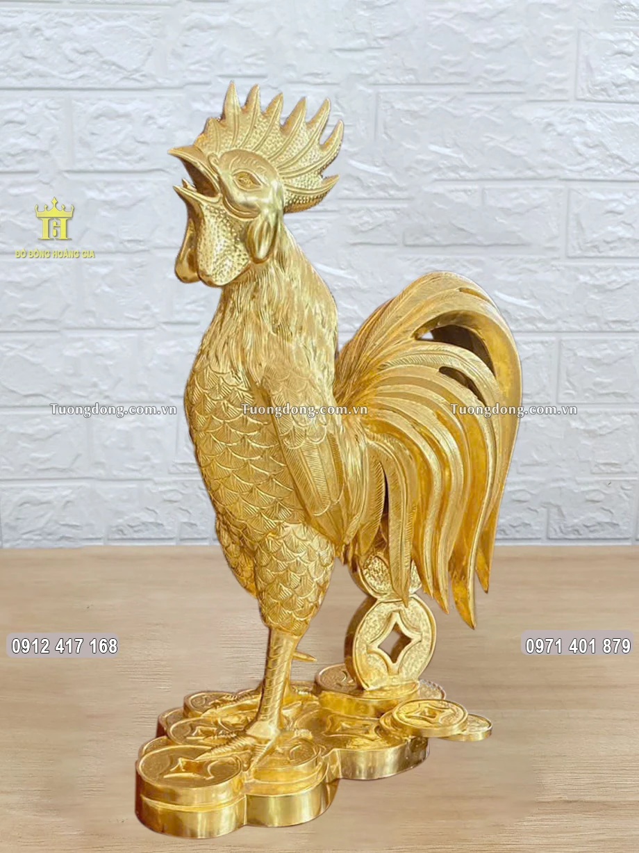 Toàn bộ bề mặt được dát vàng 24K sang trọng